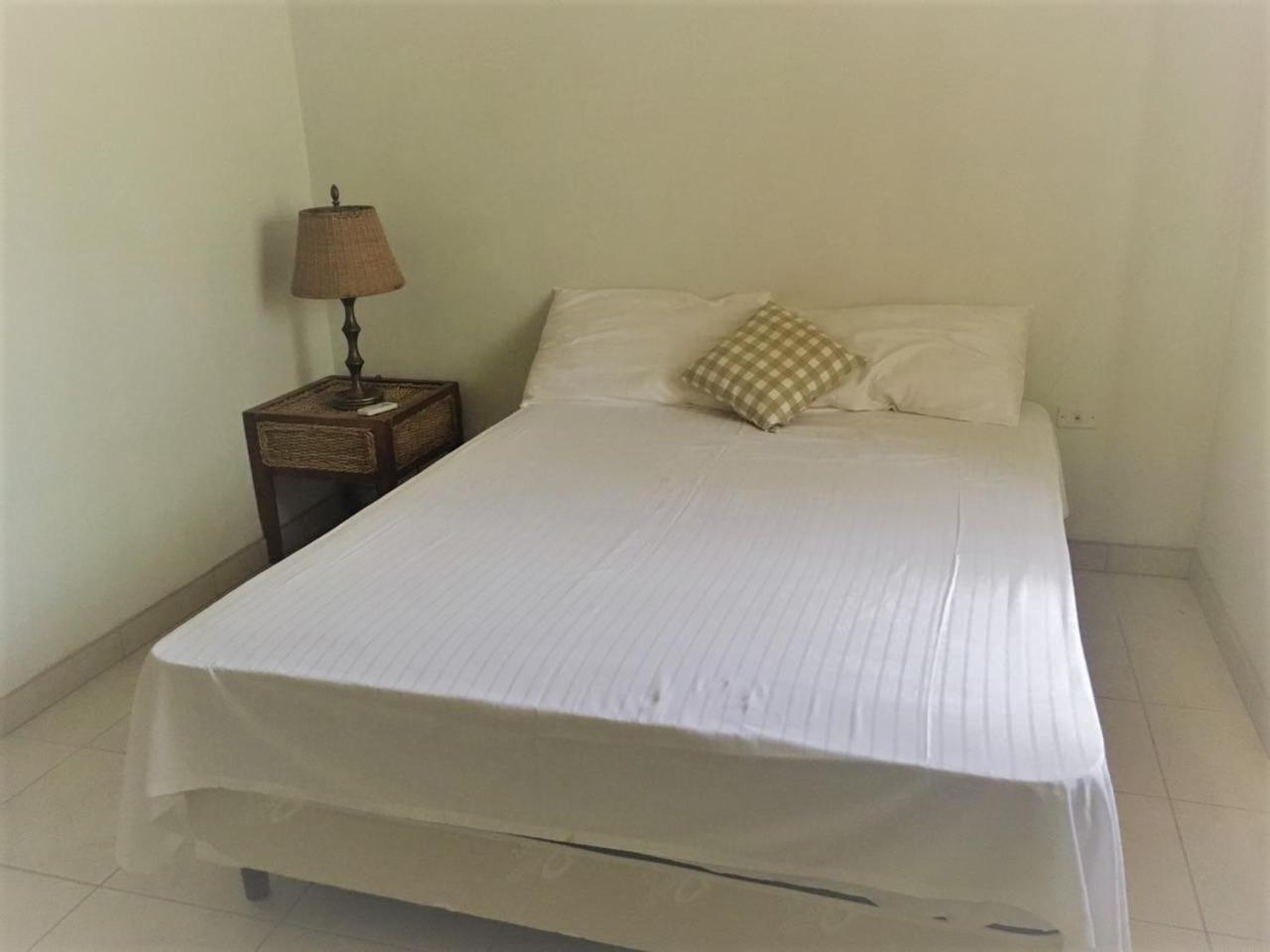Pega Pega Apartments โอรันเยสตัด ภายนอก รูปภาพ