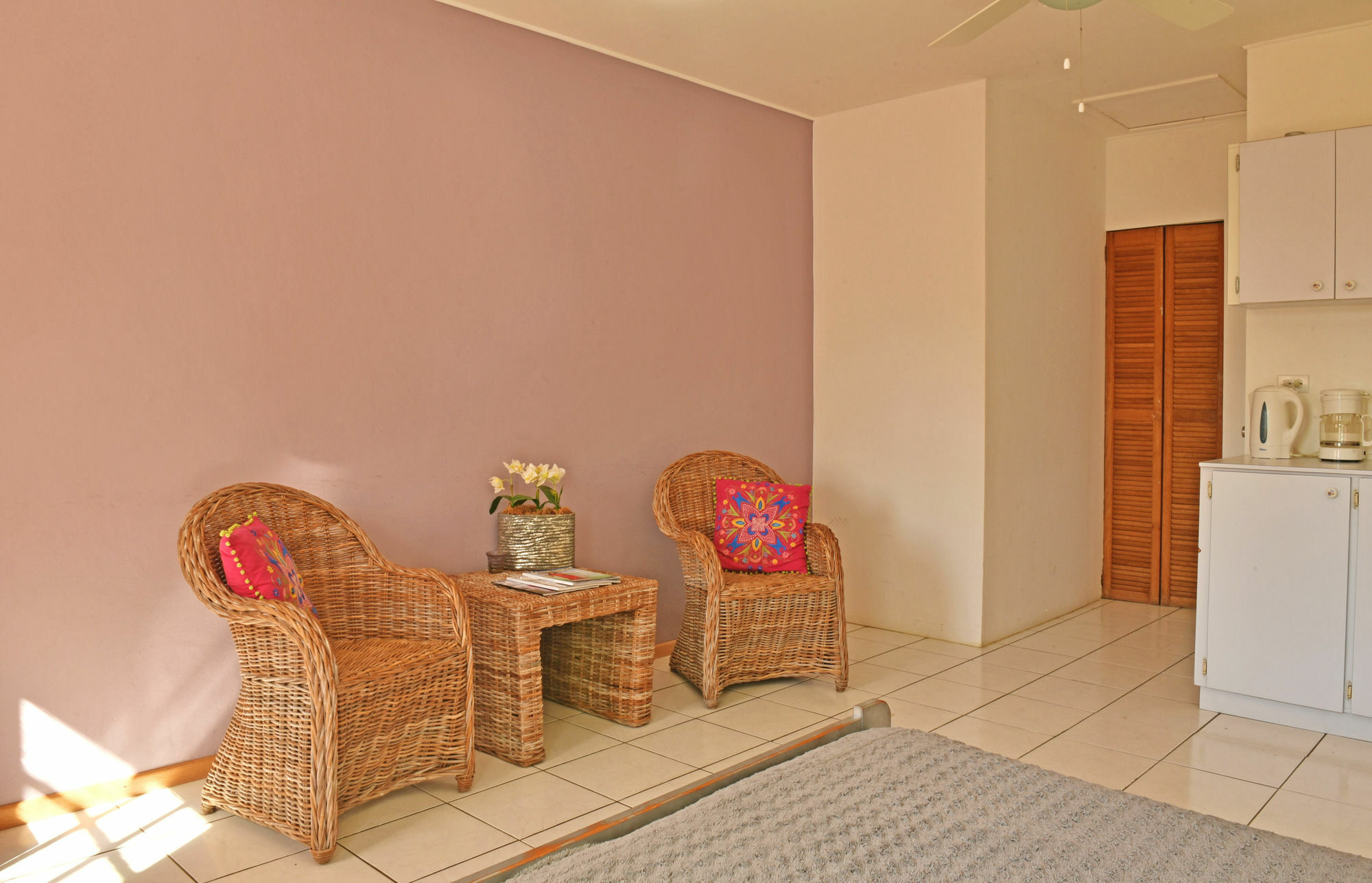 Pega Pega Apartments โอรันเยสตัด ภายนอก รูปภาพ